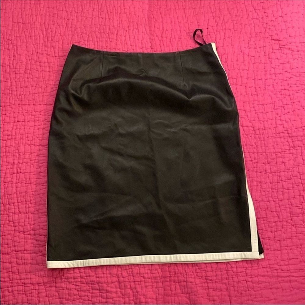 Carlisle Black Pencil Skirt with White Trim, US12